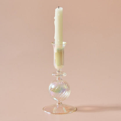 Nordiska iriserande ljushållare i robust glasstil