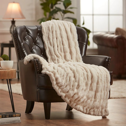 Elegant Faux Fur Filt