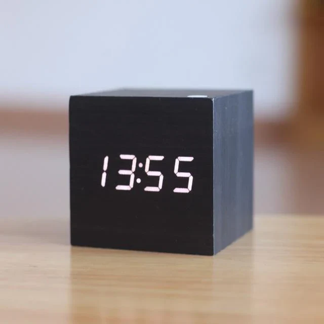 Trä Digital Klocka med LED Display