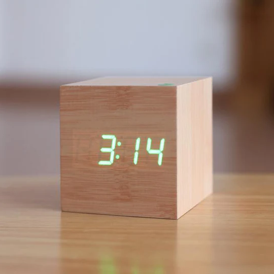 Trä Digital Klocka med LED Display
