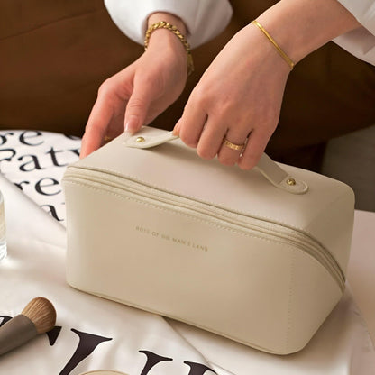 Glam Case - Vattentät och Stort Volym Kosmetiktaske med Dragsko (1+1 Gratis)