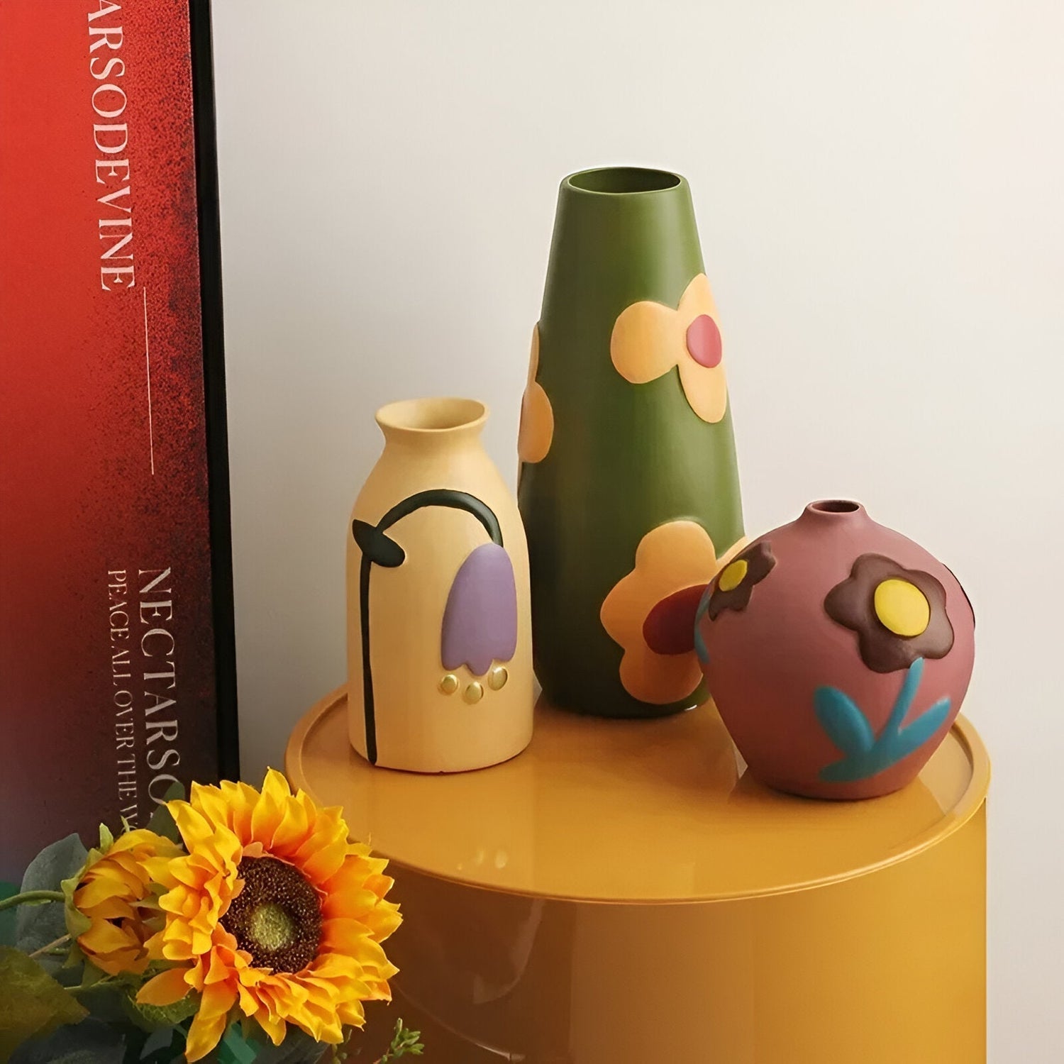Målad blommig keramikvas för hemdekoration och blommor