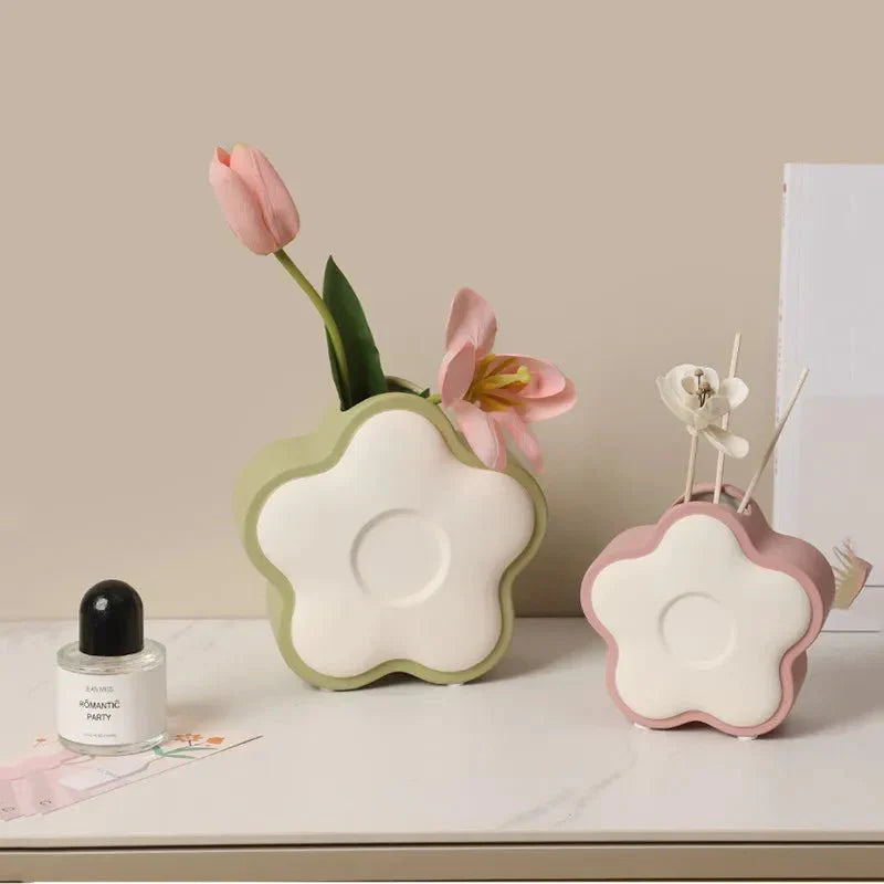 Pastellfärgad Blomformad Keramikvas för Modern Dekor