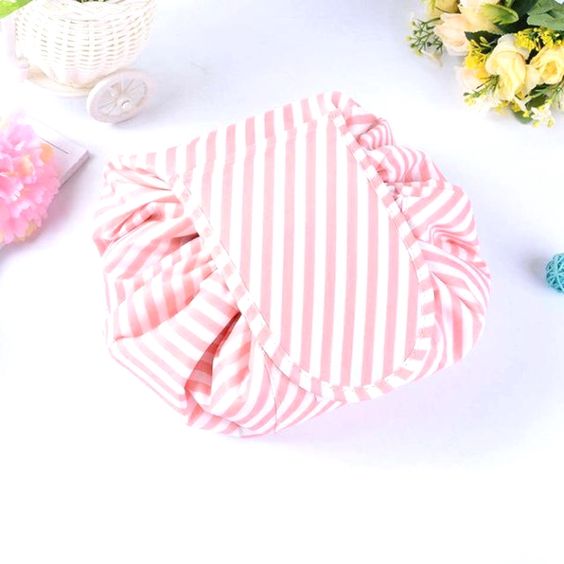 Carvallo - Kosmetiktask med snörning och stort utrymme