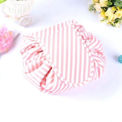 Carvallo - Kosmetiktask med snörning och stort utrymme