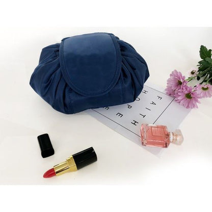 Carvallo - Kosmetiktask med snörning och stort utrymme