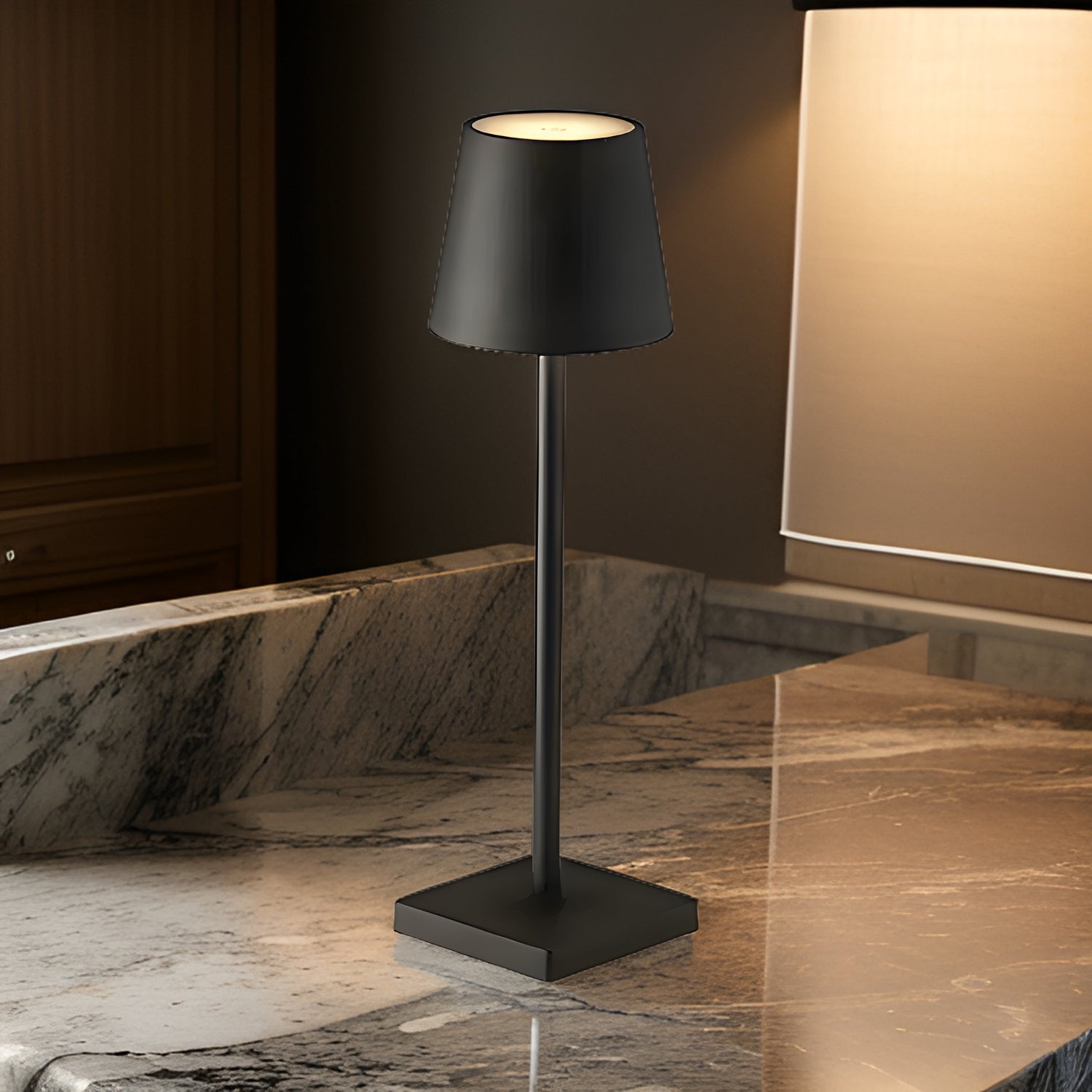 Uppladdningsbar bordslampa