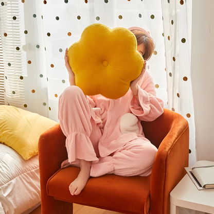 Plush Blomformat Sammet Kudde