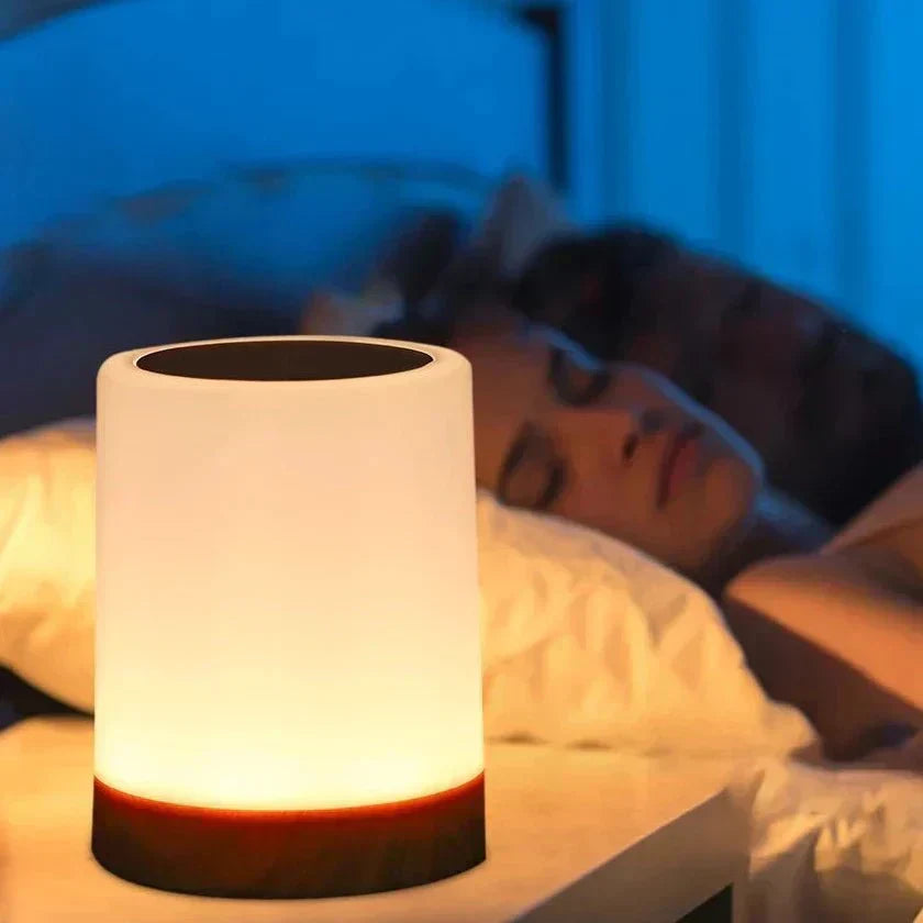 LED Bordslampa med Träbas och Touchkontroll