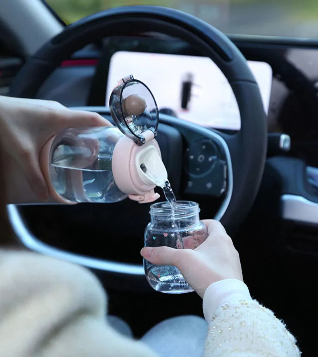 Bärbar flaskvärmare med temperaturindikator – Kompakt lösning för på språng