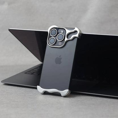 iPhone Fodral Klar Minimalistisk Metallkant Design