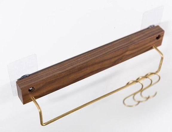 Carvallo – Elegant Bökved Towel Rack with Brass Accents
