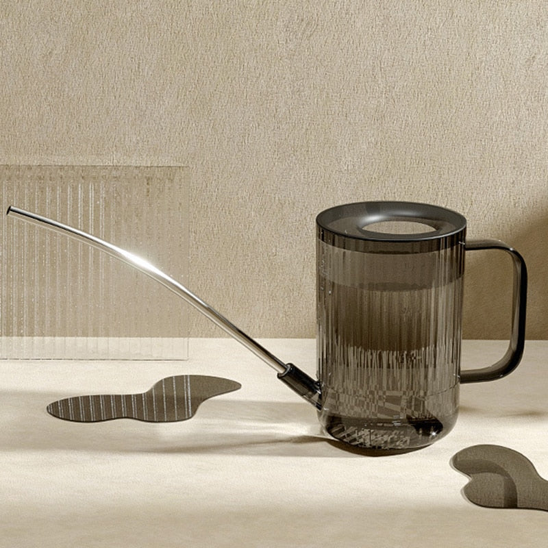 Carvallo - Stilig vattenskanna med lång näsa för precis vattning