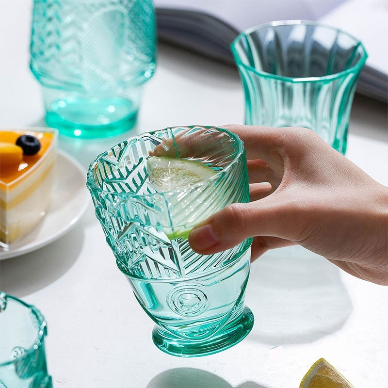 Staplbara Koi Fisk Glas – Set om 4 Färgglada Tumblers
