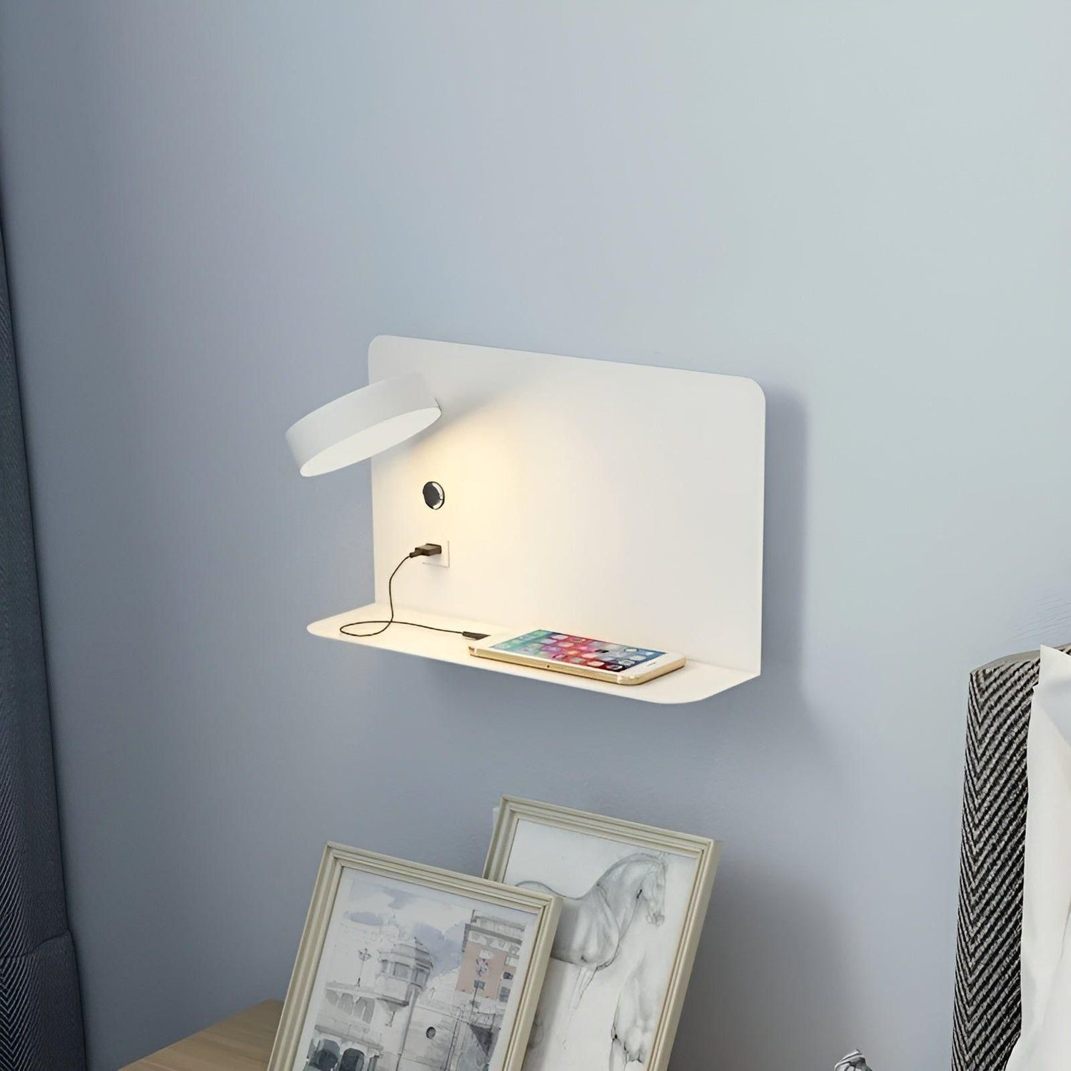 LED-vägglampa med USB-laddfunktion – Mjukt, Varmt Ljus med På-/Av-knapp