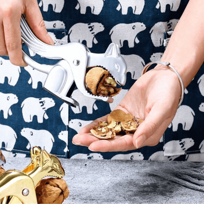 NutSnap - Bärbar nötknäckare med lätt tryckhandtag