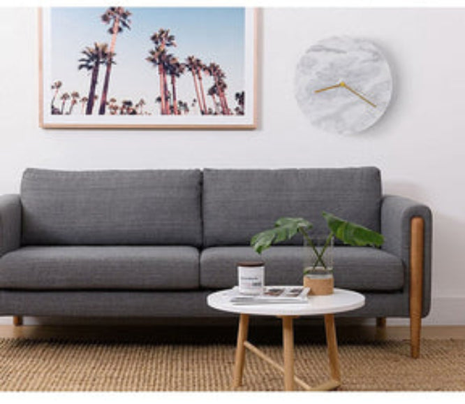 Carvallo – Elegant väggur med stilren design för moderna platser