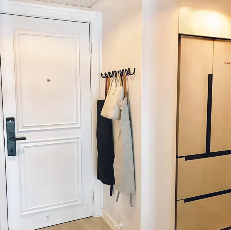 Carvallo – Modern Metall Vägkrok med Elegant Design