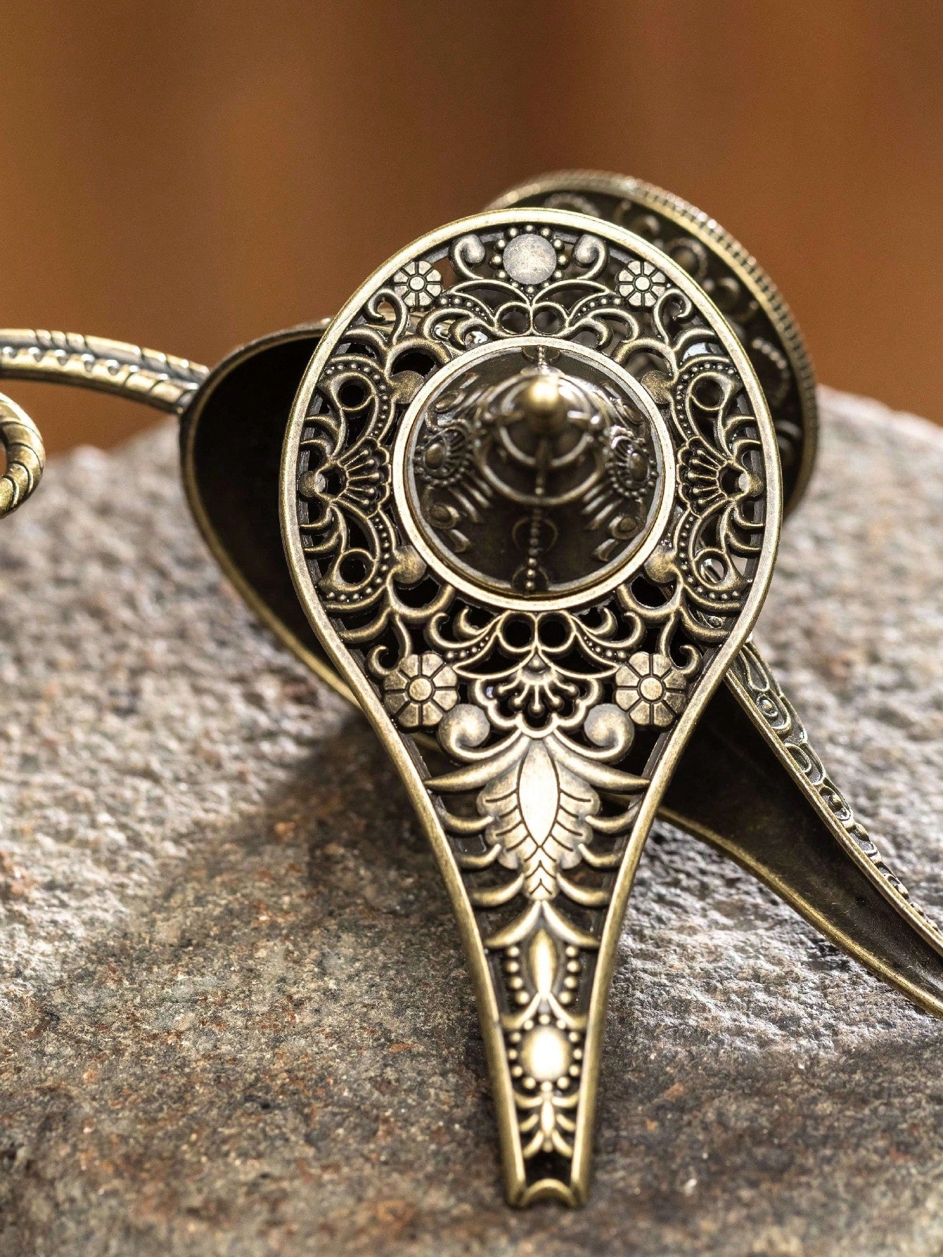 Carvallo - Elegant rökelsebrännare och ljusstake i antik stil för en fridfull atmosfär