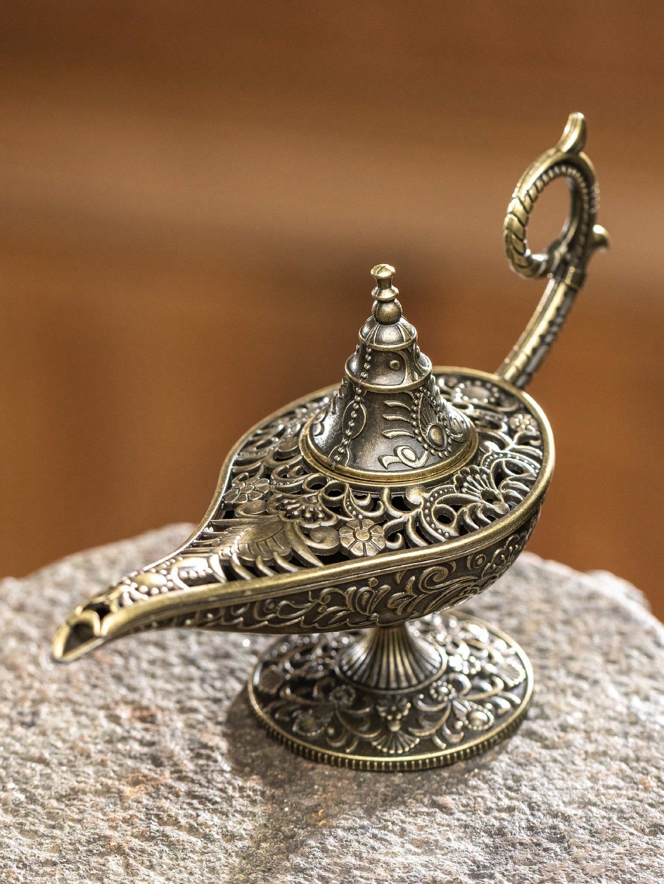 Carvallo - Elegant rökelsebrännare och ljusstake i antik stil för en fridfull atmosfär