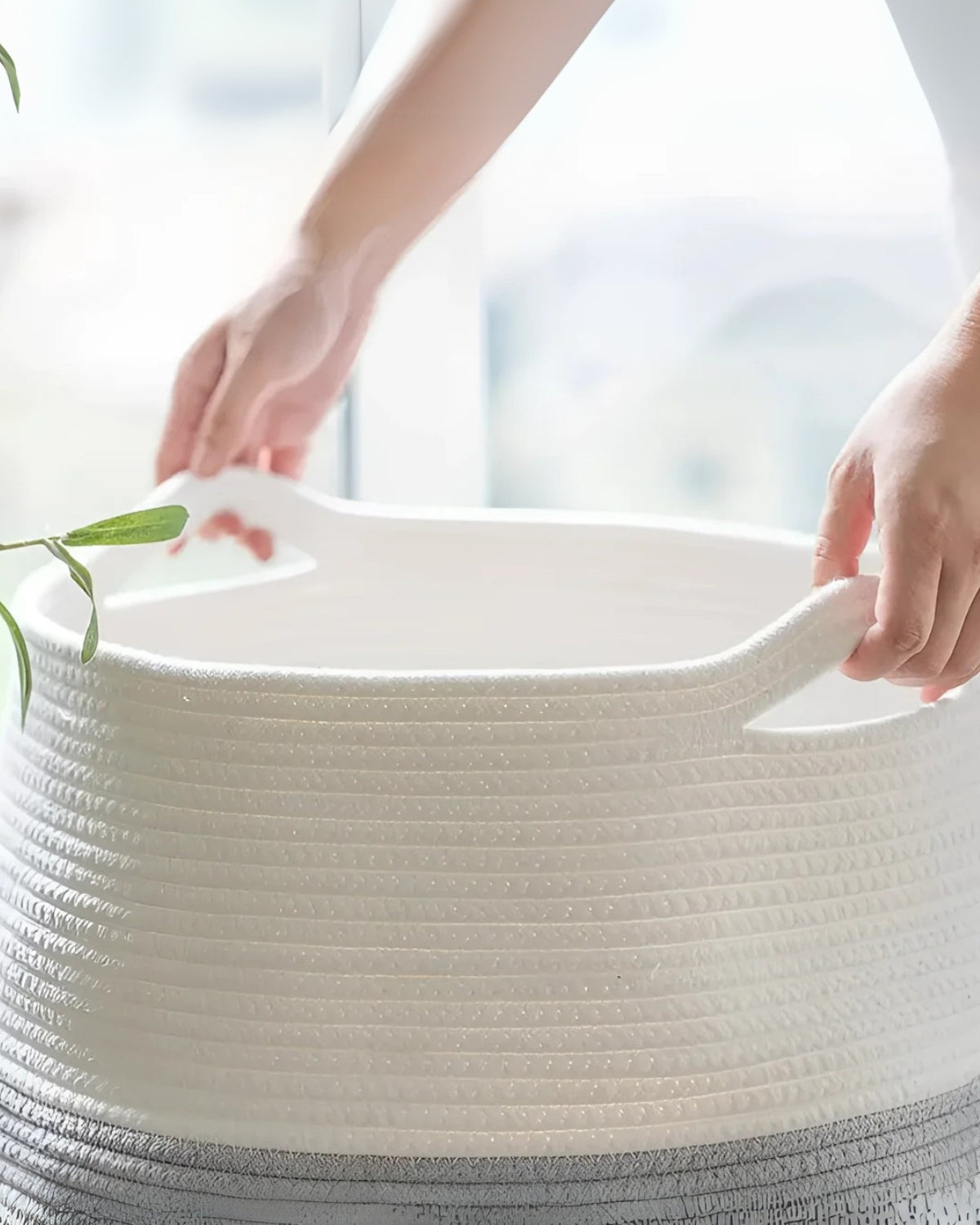 Carvallo - Elegant tvåfärgad tvättkorg för stiligt och praktiskt förvaring