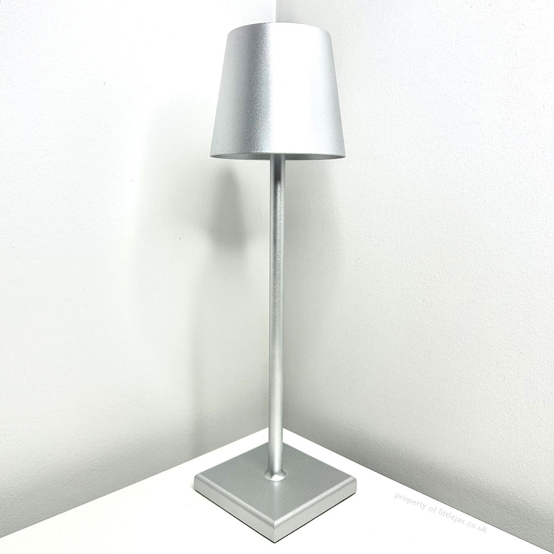 Modern trådlös bordslampa | 15&quot; uppladdningsbar LED | Beröringsljusstyrning | Elegant design i 10 färger