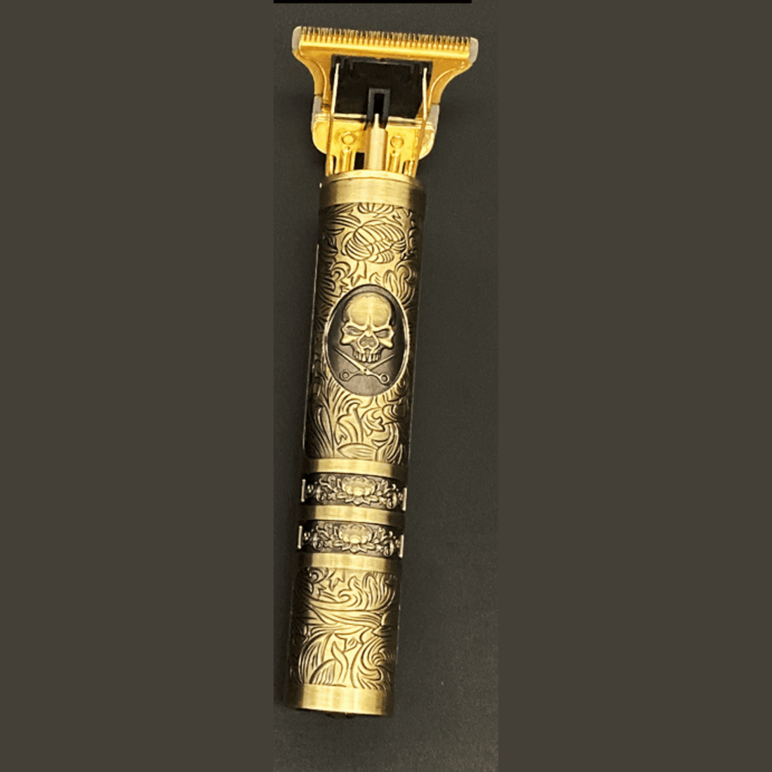 Skulltrim - Uppladdningsbar vintage skäggtrimmer för precisa resultat