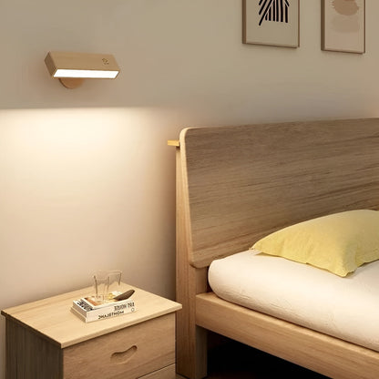 Klein Justerbar Vägglampa – Trä &amp; Magnet | Flexibel och Stilfull