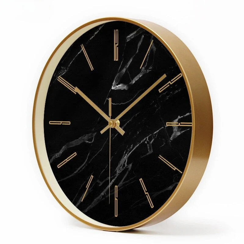 Carvallo – Konstnärlig väggklocka med marmorinspirerad finish