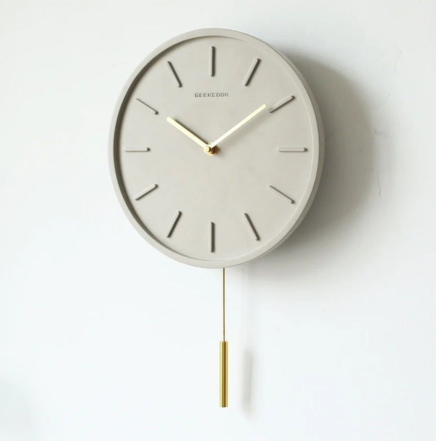 PenduloTime - Modern nordisk väggklocka med elegant pendeldesign
