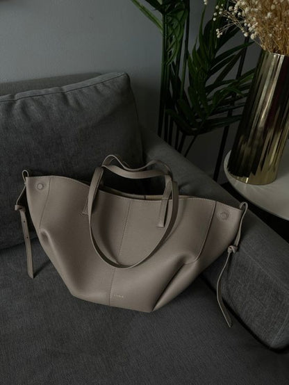 Läder Tote Bag i klassisk minimalistisk stil