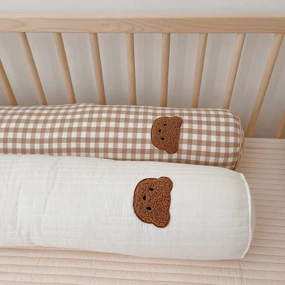 Mjuk Broderad Nallebjörns Kudde - Rund Ekologisk Kudde