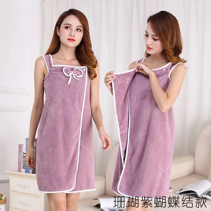 Mjuk dambadrock - Andningsbar korallröd fleecbadrock med axelbar design och tryckknappsöppning för hemmet, spa eller strand