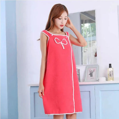 Mjuk dambadrock - Andningsbar korallröd fleecbadrock med axelbar design och tryckknappsöppning för hemmet, spa eller strand