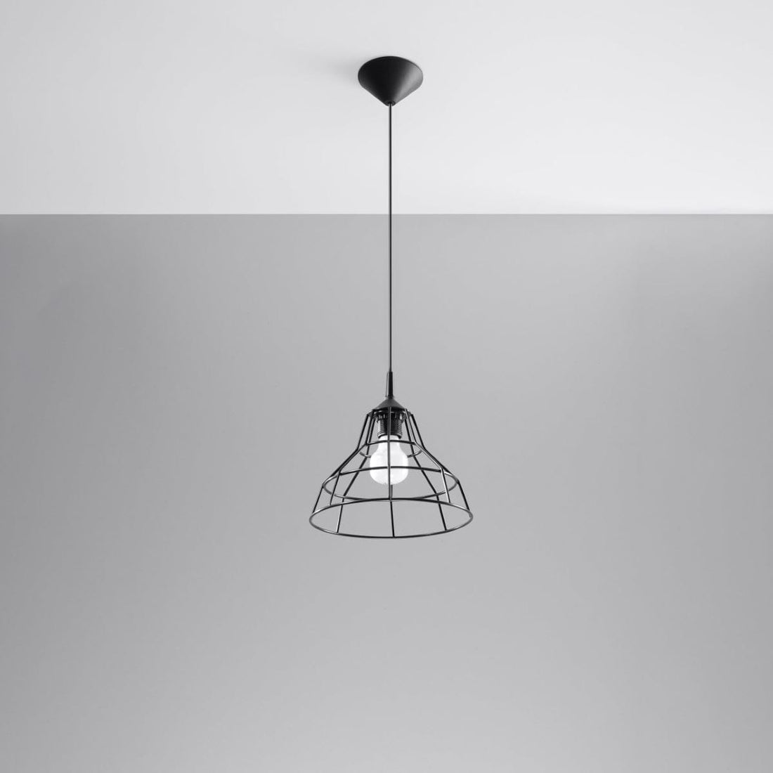 Anata Pendellampa - Svart Stål - E27 Max 15W - Modern Skandinavisk Design