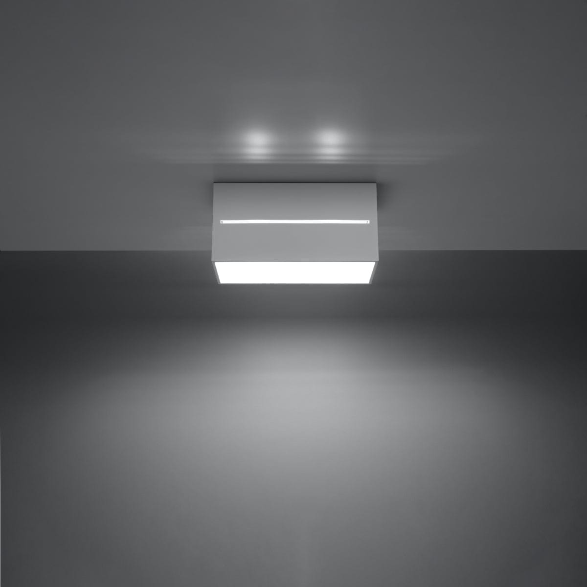 Taklampa Lobo 2 Vit - Modern vit taklampa med perforering - Aluminium material - Utbytbara G9-lampor - Futuristisk design