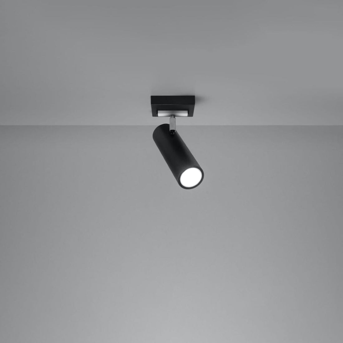 DIREZIONE Taklampa - 1-Ljuskälla Svart - Minimalistisk Modern Design - Justerbara Spotlight - GU10 Lampa Kompatibilitet - Perfekt för vilket rum som helst