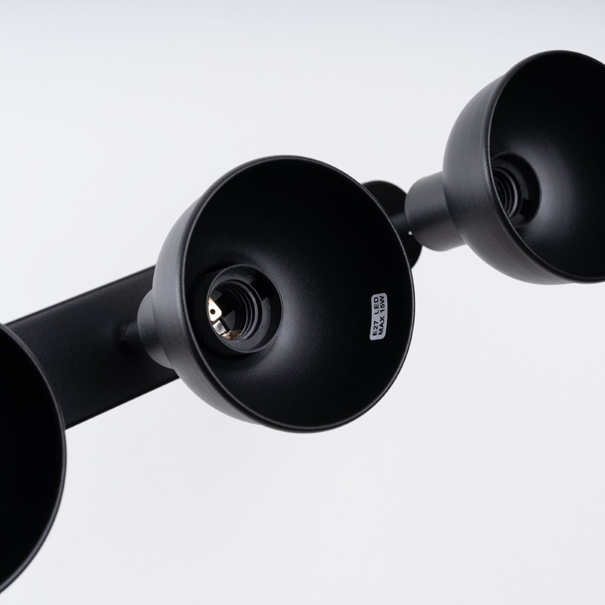 ELBA Taklampa - 3-Ljuskällor Svart - Minimalistisk Justerbar Design - LED Kompatibel - Energisnål - Idealisk för Modernt Inredning