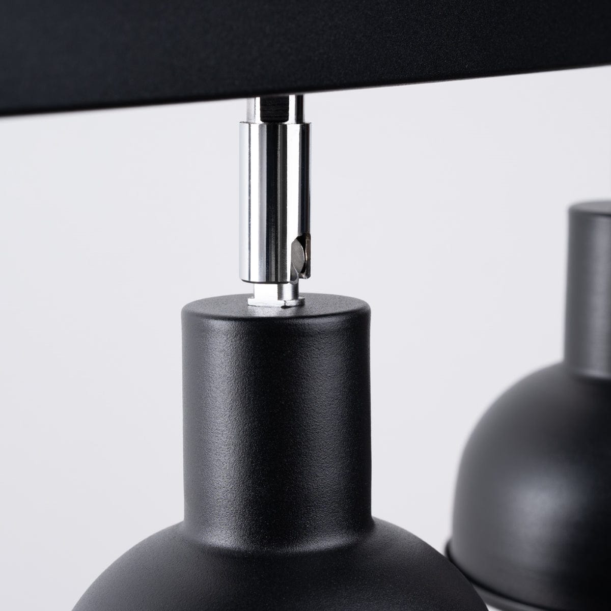 ELBA Taklampa - 3-Ljuskällor Svart - Minimalistisk Justerbar Design - LED Kompatibel - Energisnål - Idealisk för Modernt Inredning