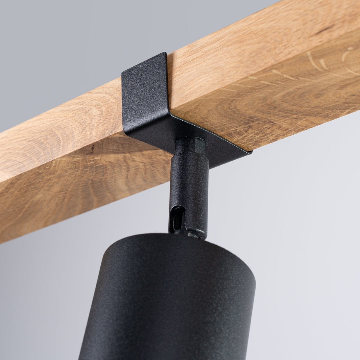 Fager Taklampa - 3-Ljus Svart - Riktad Belysning - Naturligt Trä &amp; Metall - Justerbara Skärmar - Skandinavisk Minimalistisk Design - Energikapabel