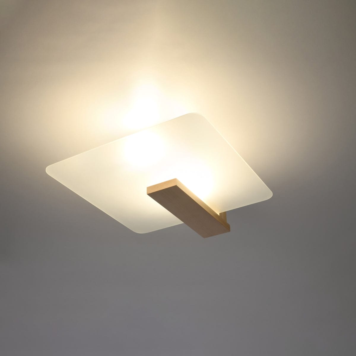 LAPPO Naturlig Trä Taklampa - Skandinavisk Design - Matt Glas Skärm - E27 Lampa Kompatibel - Lätt att Rengöra - Varm Ambient Belysning
