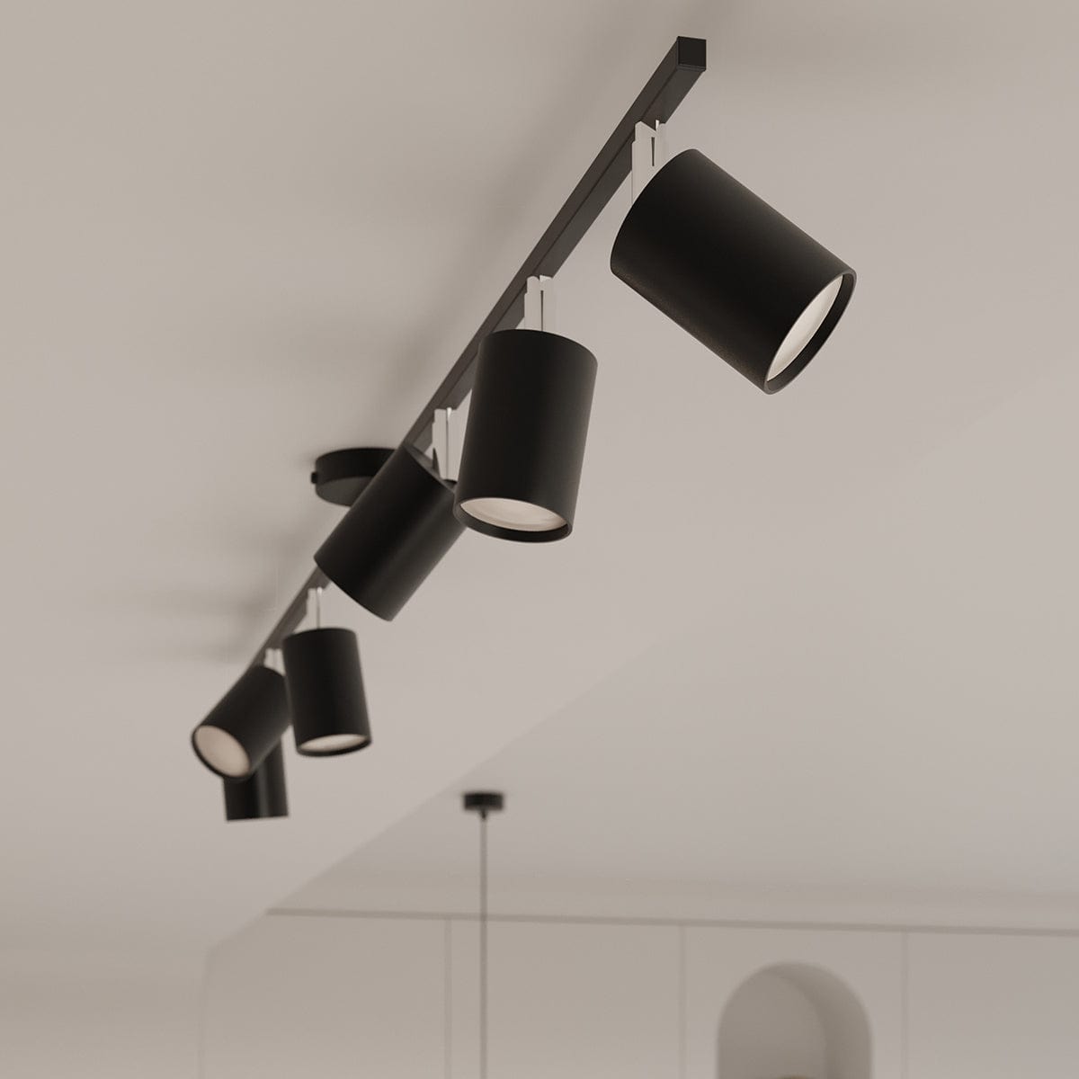 LEMMI Taklampa 4 L Svart - Minimalistisk Design - Justerbar Ljusvinkel - Smart Glödlampa Kompatibel - Lätt Att Rengöra - Funktionell Belysning