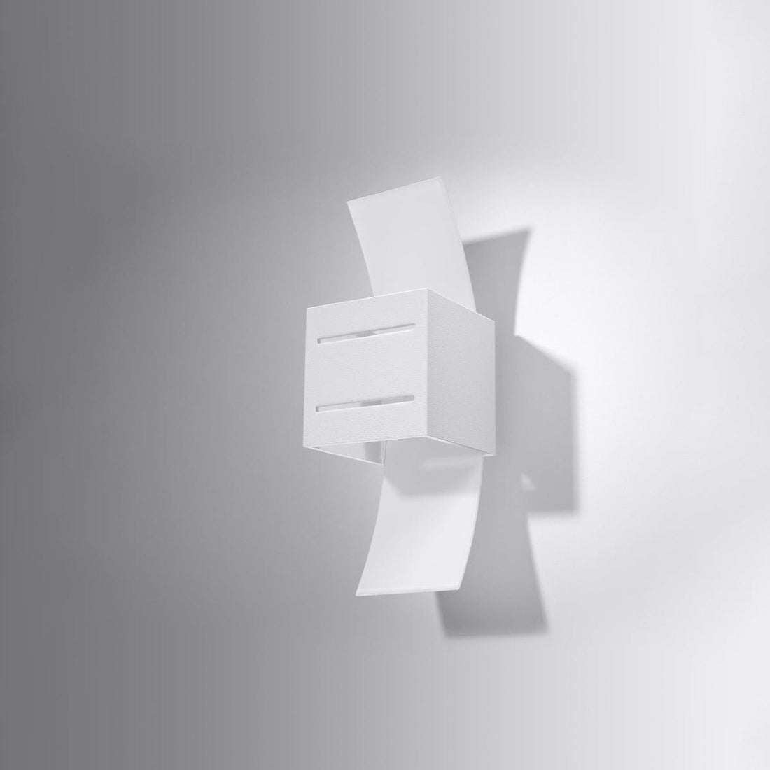 Loreto Vägglampa - Vit - Modern Aluminium &amp; Glas - G9 LED Kompatibel - 10x12x30 cm