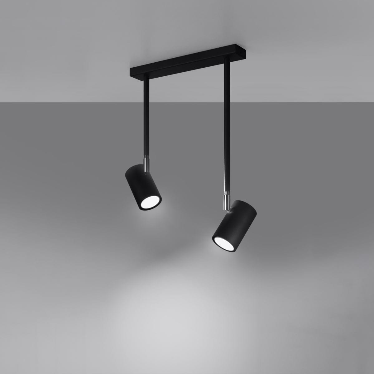 NORANO Taklampa 2 Svart - Justerbar Ljusriktning - Minimalistisk Design - Tillverkad i Polen - Tidlös Svart med Krominsatser - Modern och Funktionell