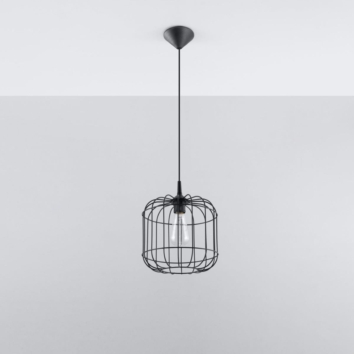 Pendellampa Celta Black - Modern Designer Hängande Lampa - Justerbar Höjd - Geometrisk Skärm - Utbytbar E27 Lampa - Stilig &amp; Funktionell