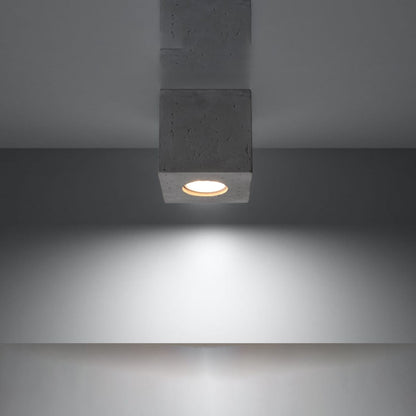 QUAD Betong Taklampa - Minimalistisk Nedåtriktad Belysning - Lätt att Rengöra - Snabb Installation - Unik Betongestetik - Utbytbara GU10 Glödlampor - Mångsidiga Belysningsalternativ