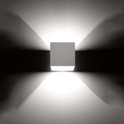 Quad White Wall Lamp - G9 Ljus - Aluminium - Modern Design - 10x12 cm