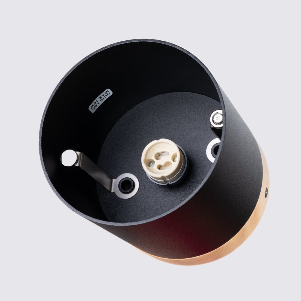 RIF Taklampa Svart - Elegant Design - Naturlig Träfinish - Mjuk LED-Belysning - Energibesparande - Idealisk för Vardagsrum och Kontor