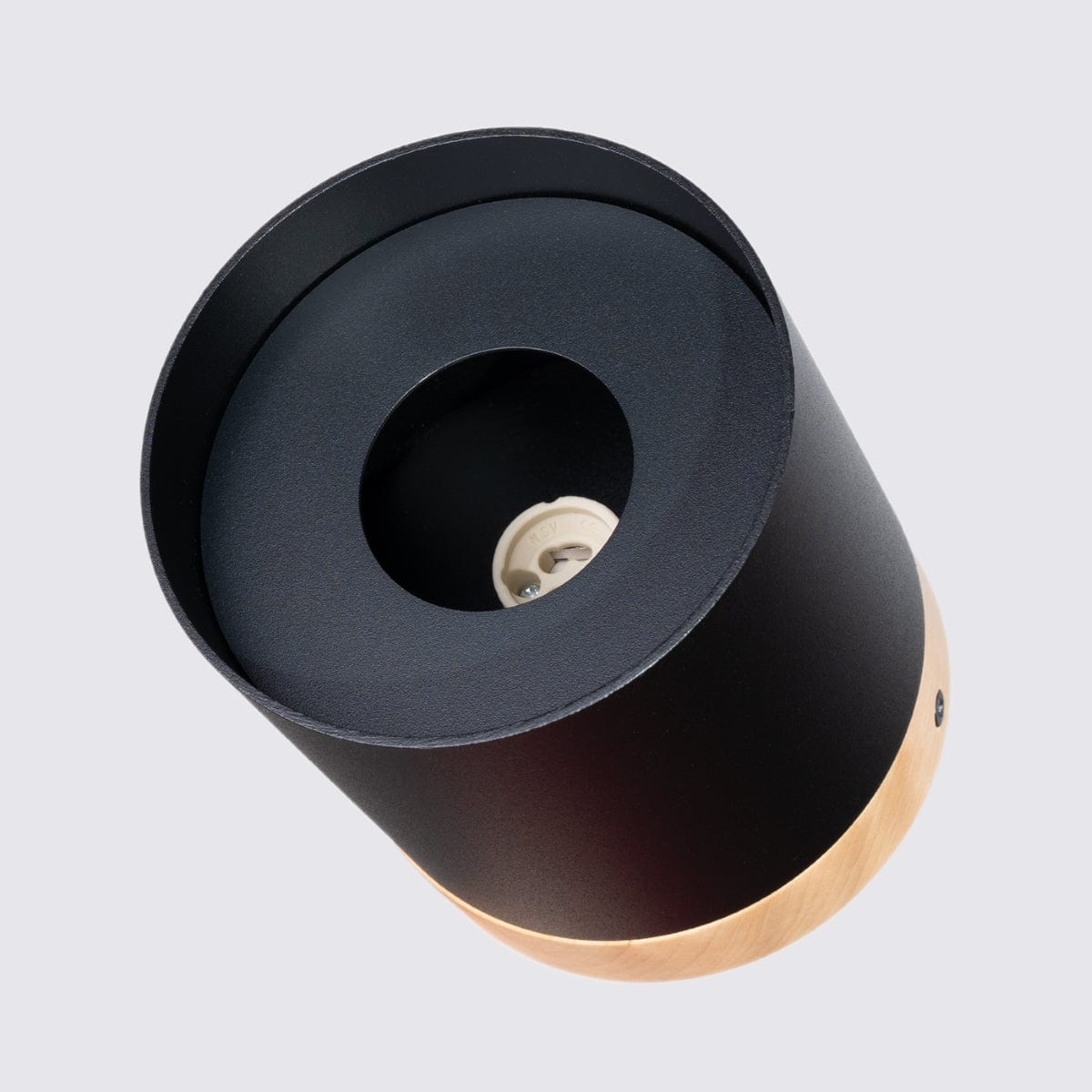 RIF Taklampa Svart - Elegant Design - Naturlig Träfinish - Mjuk LED-Belysning - Energibesparande - Idealisk för Vardagsrum och Kontor