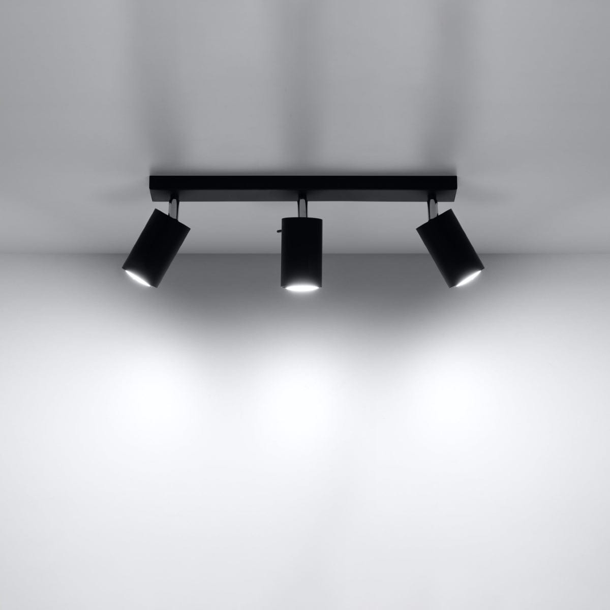 Ring Triple Black Spotlight - Modern Justerbar Stål Taklampa - 45x6x16 cm